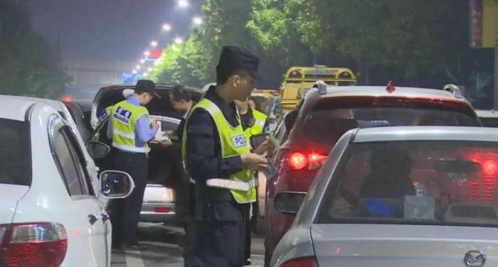 中秋节期间, 将严查这四种交通违章行为, 一经发现吊销驾证