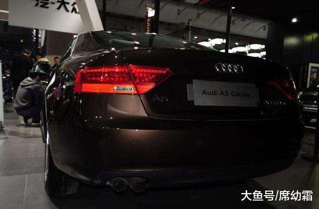 男子开奥迪遇车祸身亡, 8个气囊未弹开, 一汽大众: 人道主义赔2万