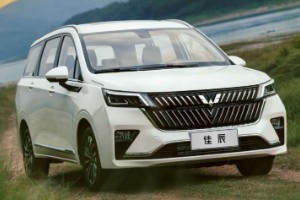 五菱佳辰怎么样值不值得买 百公里油耗7.4L(输出马力可达147匹)
