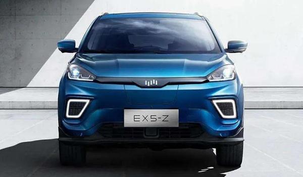 2021款威马EX5-Z上市,续航里程可达403km(环保实用)