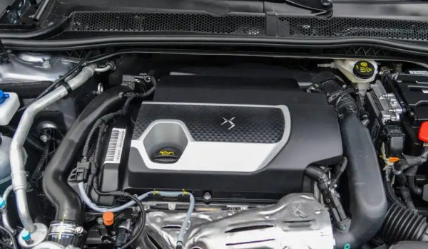 ds9这款车怎么样 动力强劲安全性高(百公里油耗8L)