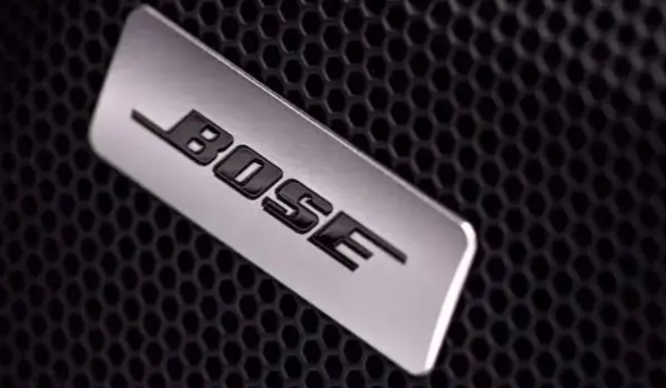宝马音响用的什么品牌的 BOSE/丹麦BO/哈曼卡顿(音效极佳)