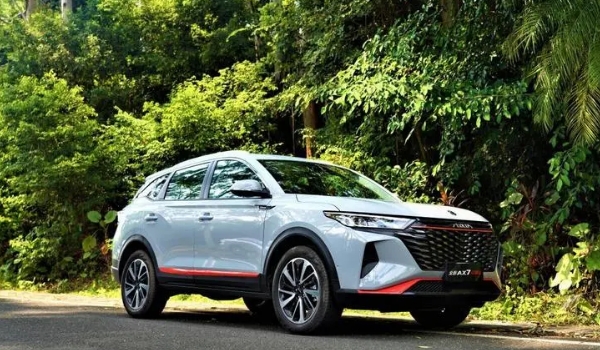 东风风神ax7多少钱一辆,最新2022款报价9万起