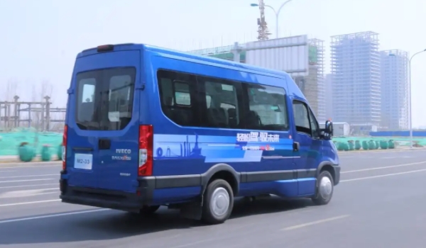 依维柯纯电动汽车价格 厂商指导价格23.69万到23.99万(车身宽敞性能好)