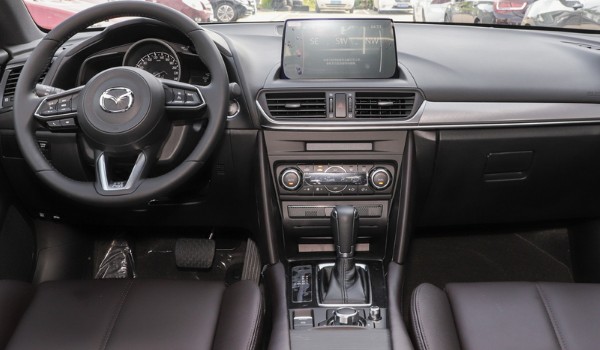 马自达cx4真实口碑 搭载2.5L发动机(轴距长达2700mm)