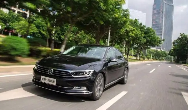 新款迈腾2022款图片报价 迈腾入门仅售18.69万元(全款落地20.33万元)