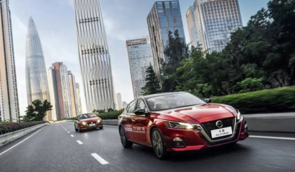 日产天籁的价格是多少 2021款车型售价仅15.98万元(分期首付6.26万元)