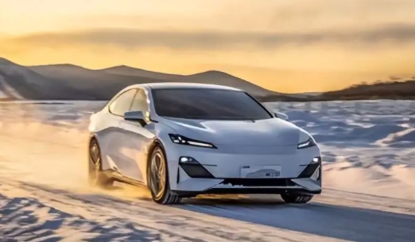 2022建议买的纯电车 3款纯电车型性能好值得选择（国产纯电车型）