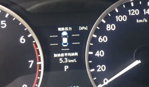 汽车轮胎多大压力算正常范围 正常范围2.3~2.5(需要定期检查)