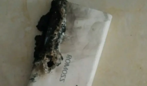 充电宝放在车里面会爆炸吗 会出现爆炸(要妥善保管)
