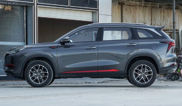 长安cs75plus的油耗怎么样 油耗实测8.4L(一公里消耗6毛钱)