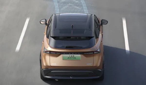 东风日产新能源纯电动汽车 全新紧凑型suv艾睿雅(新车售价27万)