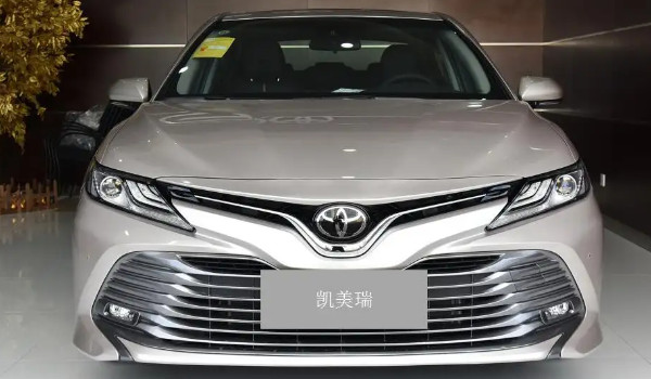 2022款丰田凯美瑞报价及图片 2022款凯美瑞售价16万(分期首付4万)