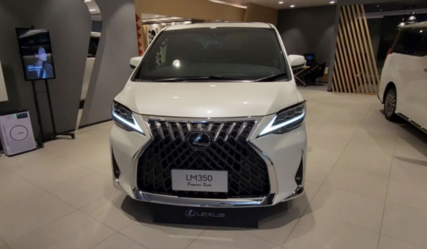 雷克萨斯lm350报价及图片 新车售价200万元起(平行进口车)