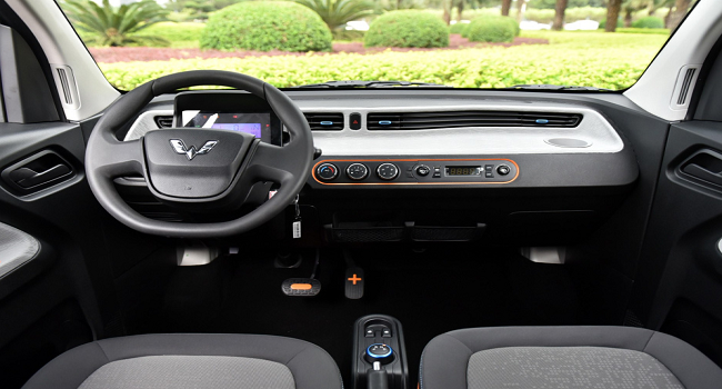 五菱宏光迷你mini版电动车,经济实惠城市代步好选择