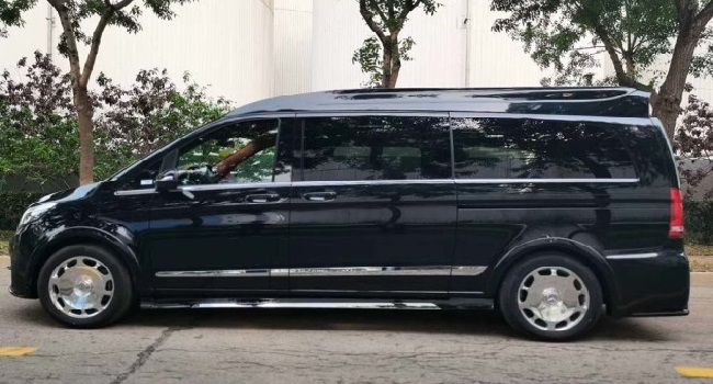 迈巴赫商务车7座vs680多少钱,豪价521.10万让你品味身份别具一格