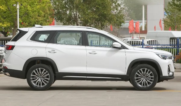 捷途x90plus2023多少钱 新车售价9万(分期首付3万)
