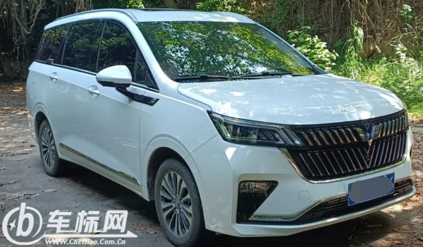佳辰和宝骏730哪个好 佳辰车宽1820mm(配置丰富)