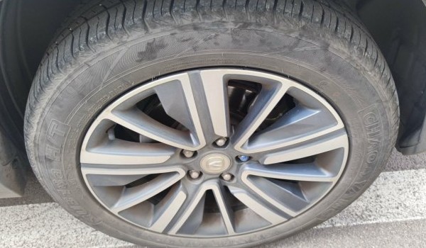 长安cs35plus轮胎型号多少 尺寸为225/45 r18(胎宽225mm)