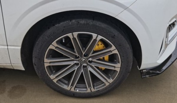 长安unik轮胎型号规格 尺寸为265/45 r21(胎宽265mm)