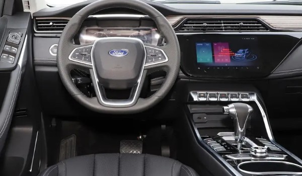 cx5油耗实际多少 百公里油耗8.2L(一公里消耗6毛钱)