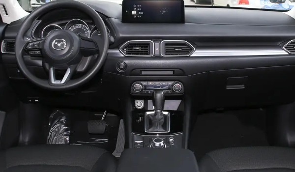cx5一公里油耗多少钱 消耗6毛钱(排量影响油耗)