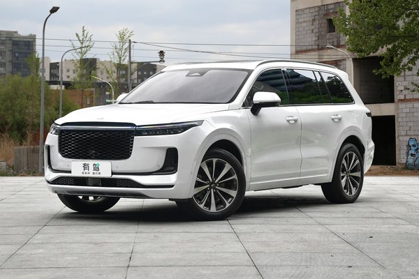 理想ONE汽车报价及图片，新车34.98万一辆(分期首付10.49万)