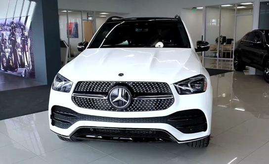 2023款奔驰Gle350,落地价格在77w左右