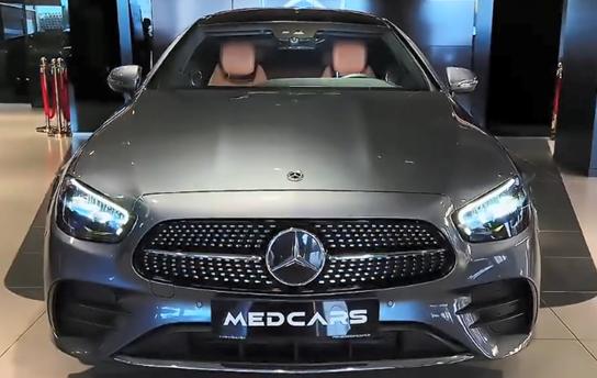 奔驰E300 2023款价格怎么样,裸车48w起落地54,地区优惠力度大