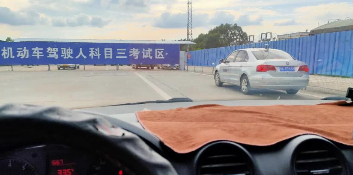 科目三转速表超过2000会挂吗,不一定会挂(最好不要超过2000)