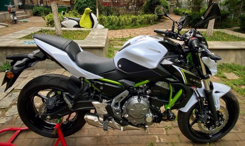 KAWASAKI是什么品牌，日本摩托车品牌(生产的高性能摩托车非常出名)