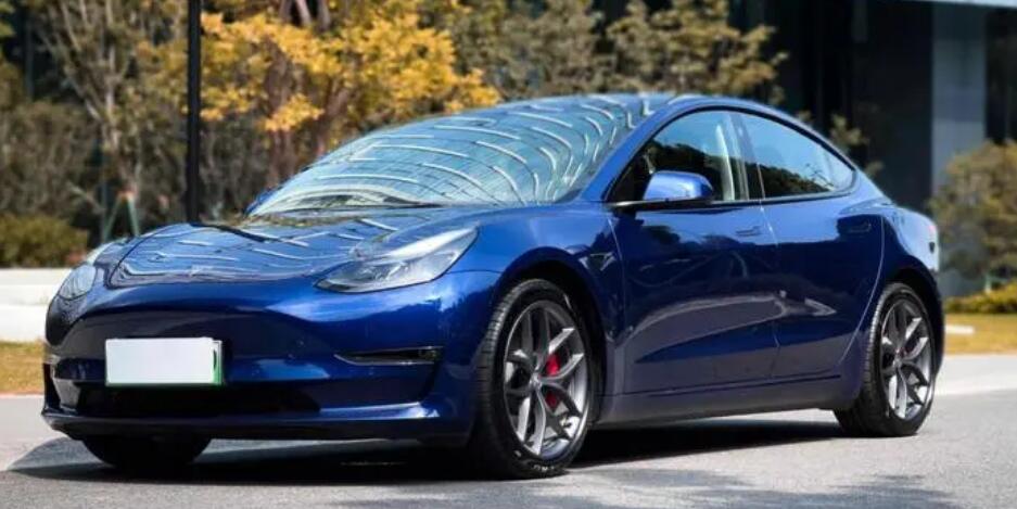 特斯拉model 3最新价格，指导价23万起(落地只要24万)