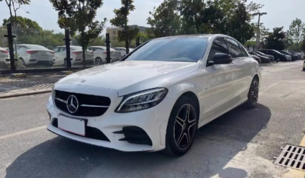 奔驰C260L新车报价2022款 2022款已停售（2023款新车售价35.43万起）