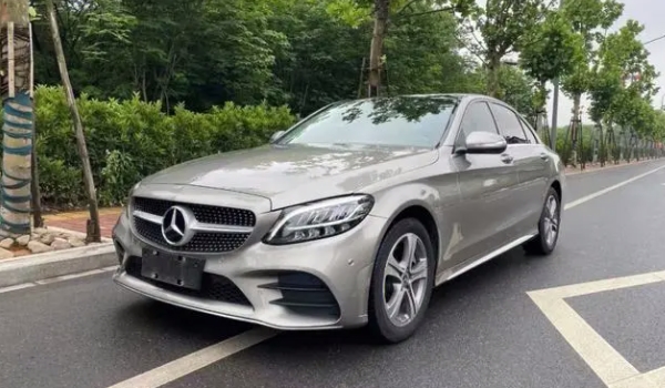 奔驰C260L新车报价2022款 2022款已停售（2023款新车售价35.43万起）