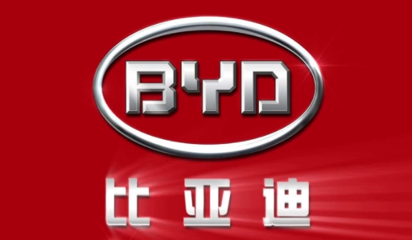 纯电动汽车哪个牌子好 特斯拉、BYD、宝马三个品牌纯电车效果好