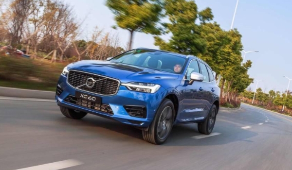 沃尔沃xc60价格2023款报价 裸车售价37.79万元（分期首付15.94万）
