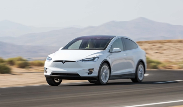 特斯拉汽车2023款最新款价格 MODEL S、X、3三款(售价23.19万起)