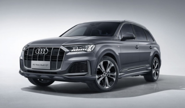 奥迪q7最新价格2023 厂商指导价格63.28万元到80.48万元(中大型SUV)
