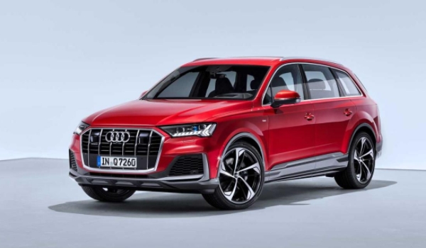 奥迪q7最新价格2023 厂商指导价格63.28万元到80.48万元(中大型SUV)