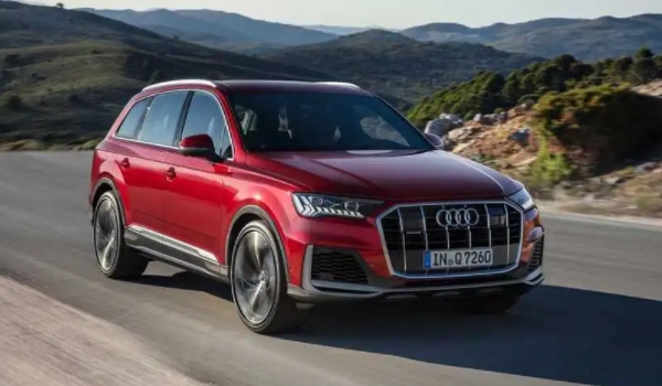 奥迪q7最新价格2023 厂商指导价格63.28万起（动力强劲的中大型SUV）