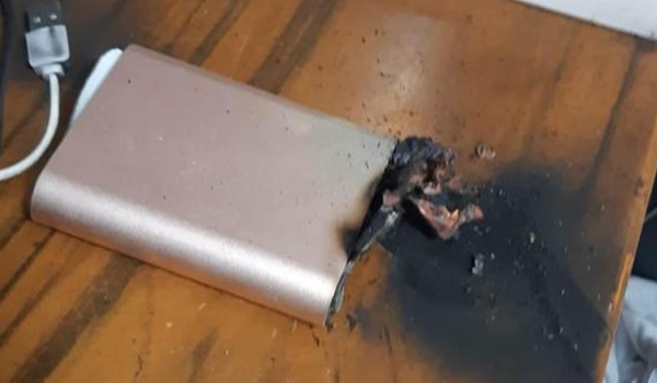 充电宝放在车里面会爆炸吗 温度过高会爆炸（用完拿出车内）