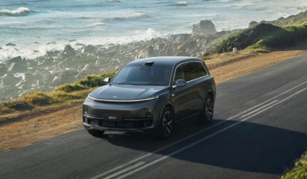 理想L9汽车2023款最新款价格 2023款售价42.98万元