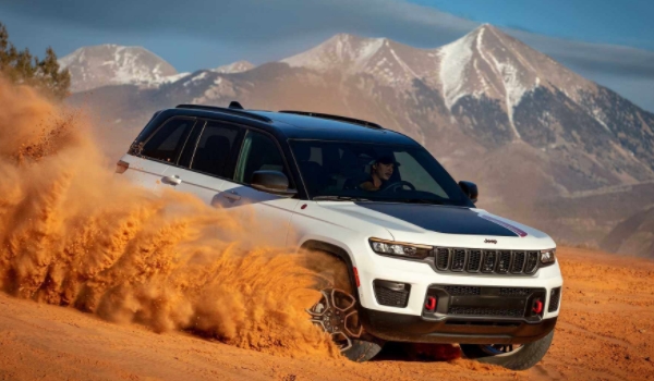 JEEP是那个国家车 美国的汽车品牌(隶属于戴姆勒克莱斯勒公司所有)