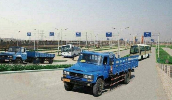 b2驾照可以开什么车 重、中载货汽车，重、中专项作业车