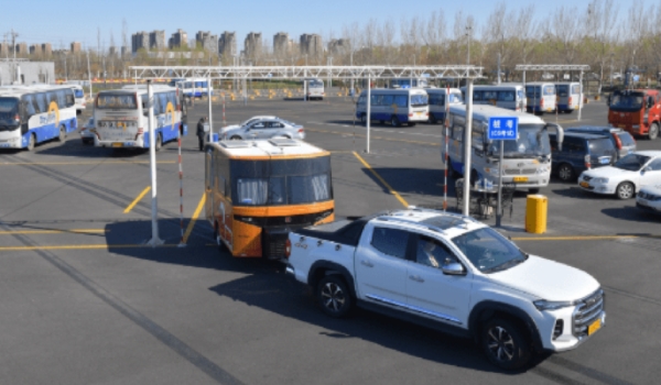 c6驾照可以开什么车型 轻型牵引挂车（增驾的方式获取）