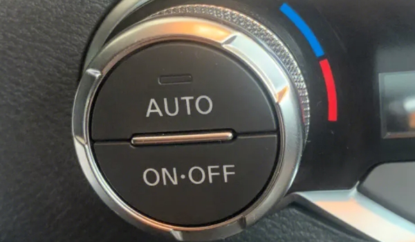车上AUTO键是什么意思? 是车辆上的相关自动功能(使用效果非常不错)