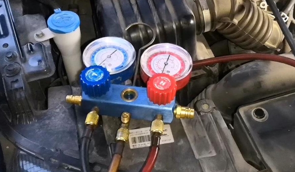 汽车空调加氟一般需要多少钱 价格在100~200元之间(保证空调的正常使用)