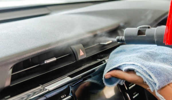 汽车空调修理费一般多少钱 费用在几十到几百元不等（根据具体问题来确定）