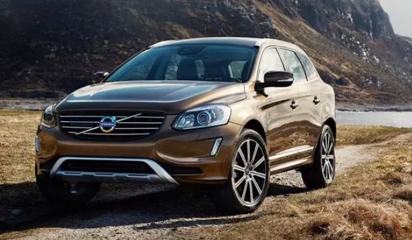 沃尔沃xc60报价及图片2023 全款落地价42.39万元( B4智行豪华版)