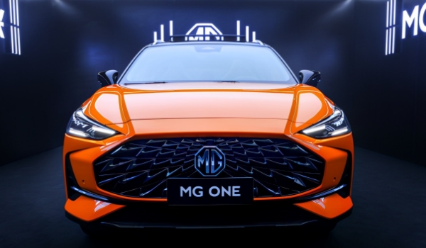 名爵MG ONE最新报价图片 全款落地价格11.90万元(1.5升版本的初创版)